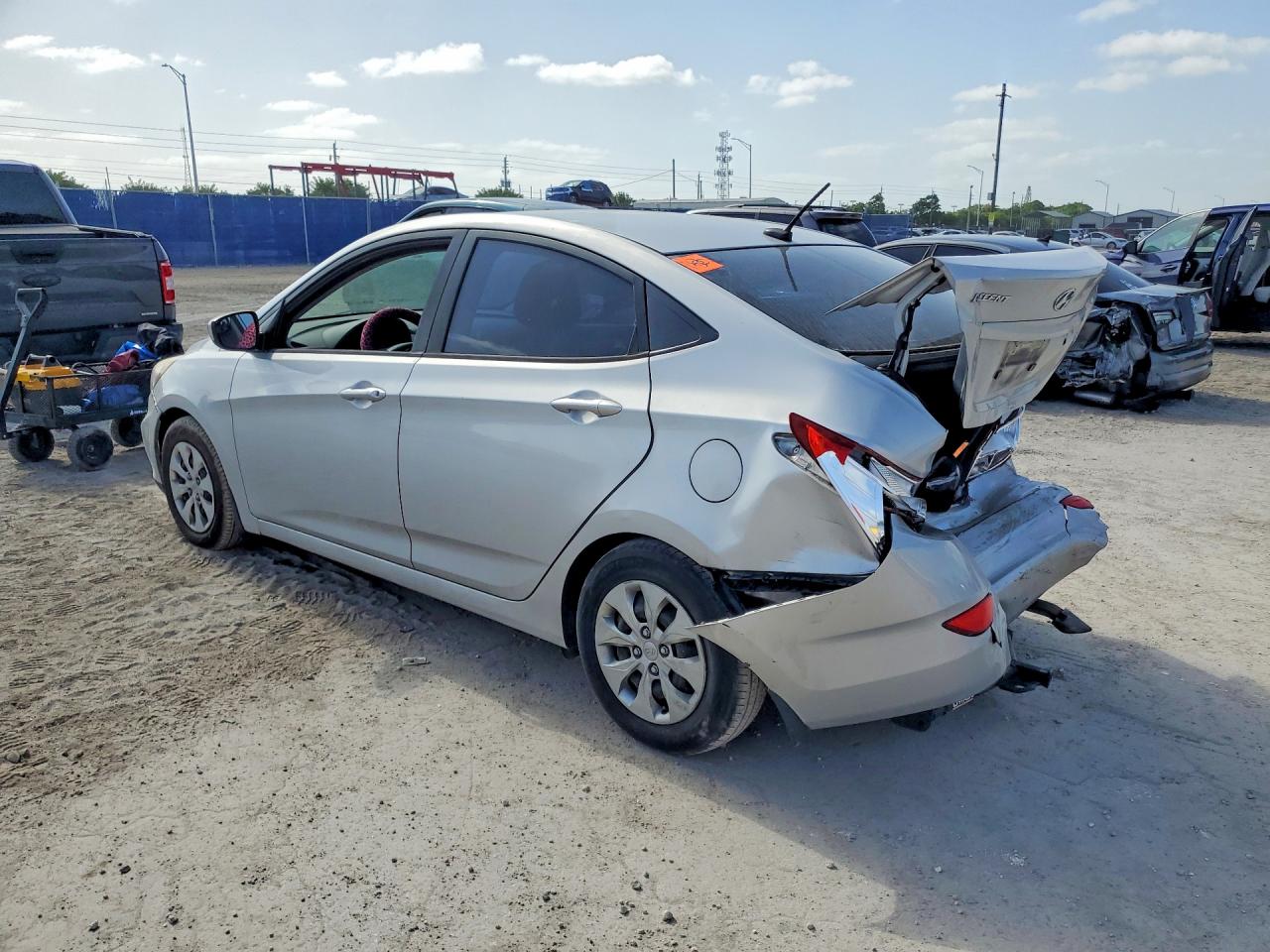2016 HYUNDAI ACCENT SE — снимка 2