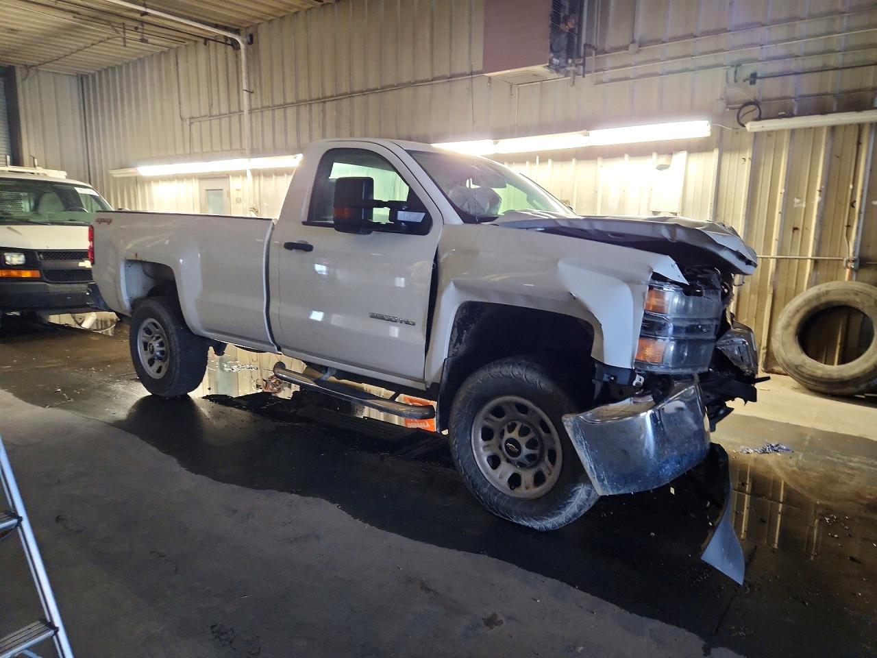 2015 CHEVROLET SILVERADO K3500 — снимка 4