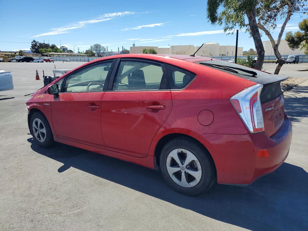 2015 TOYOTA PRIUS TWO — снимка 2