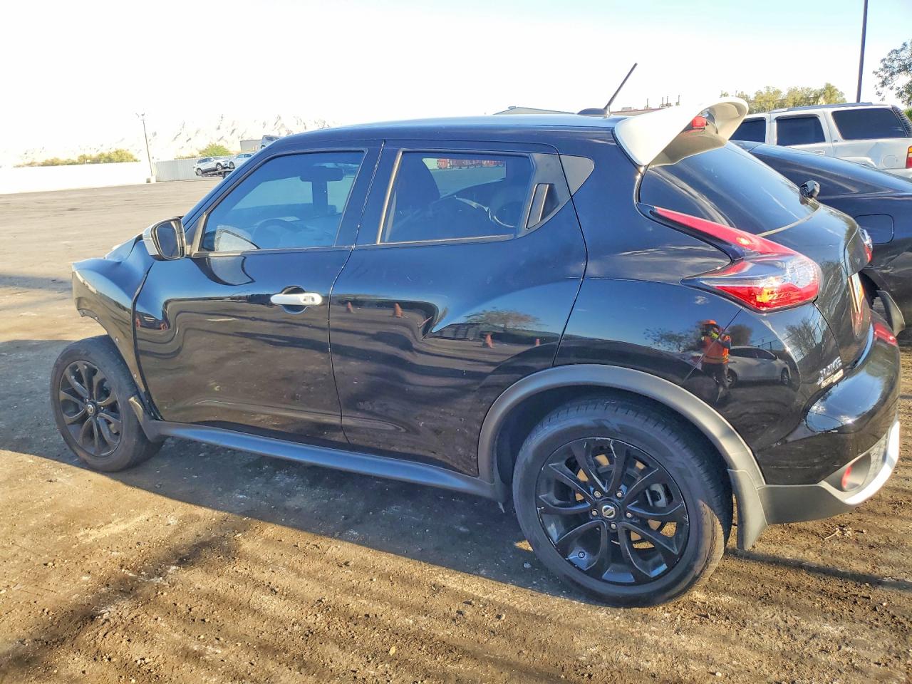 2017 NISSAN JUKE SV — снимка 2