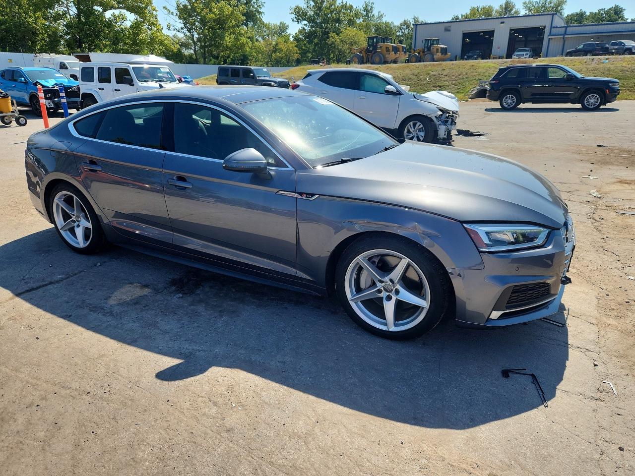 2018 AUDI A5 PREMIUM PLUS S-LINE — снимка 4