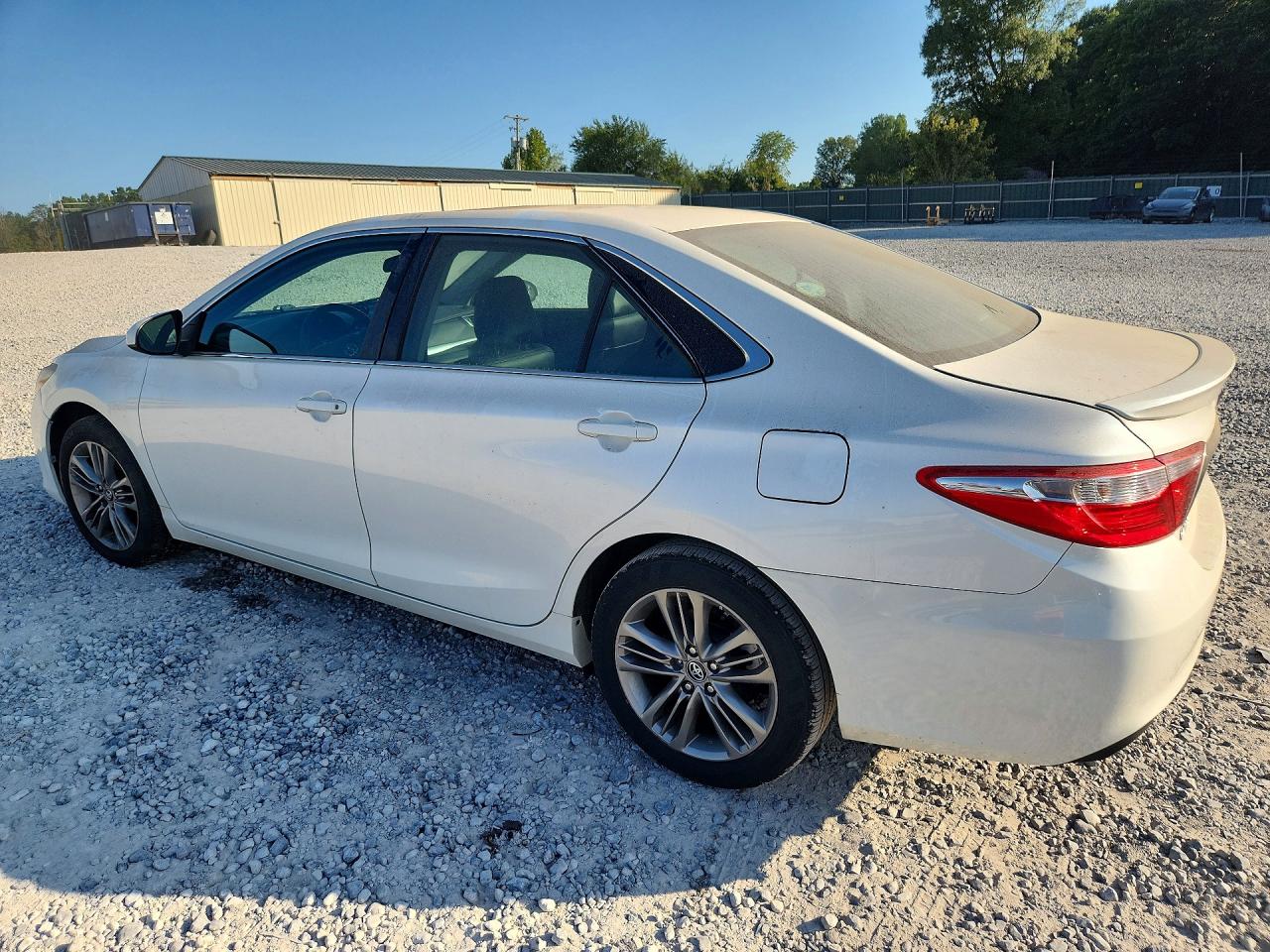 2017 TOYOTA CAMRY SE — снимка 2