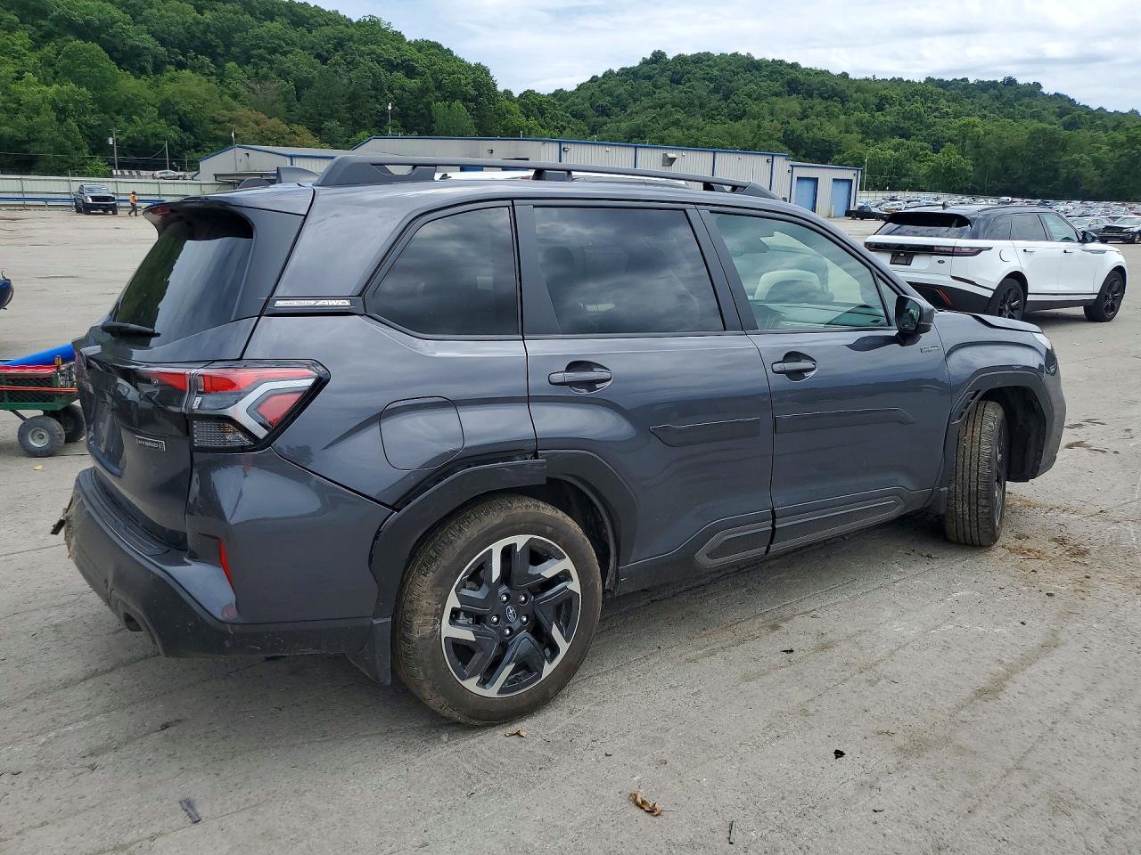 2025 SUBARU FORESTER LIMITED — снимка 3