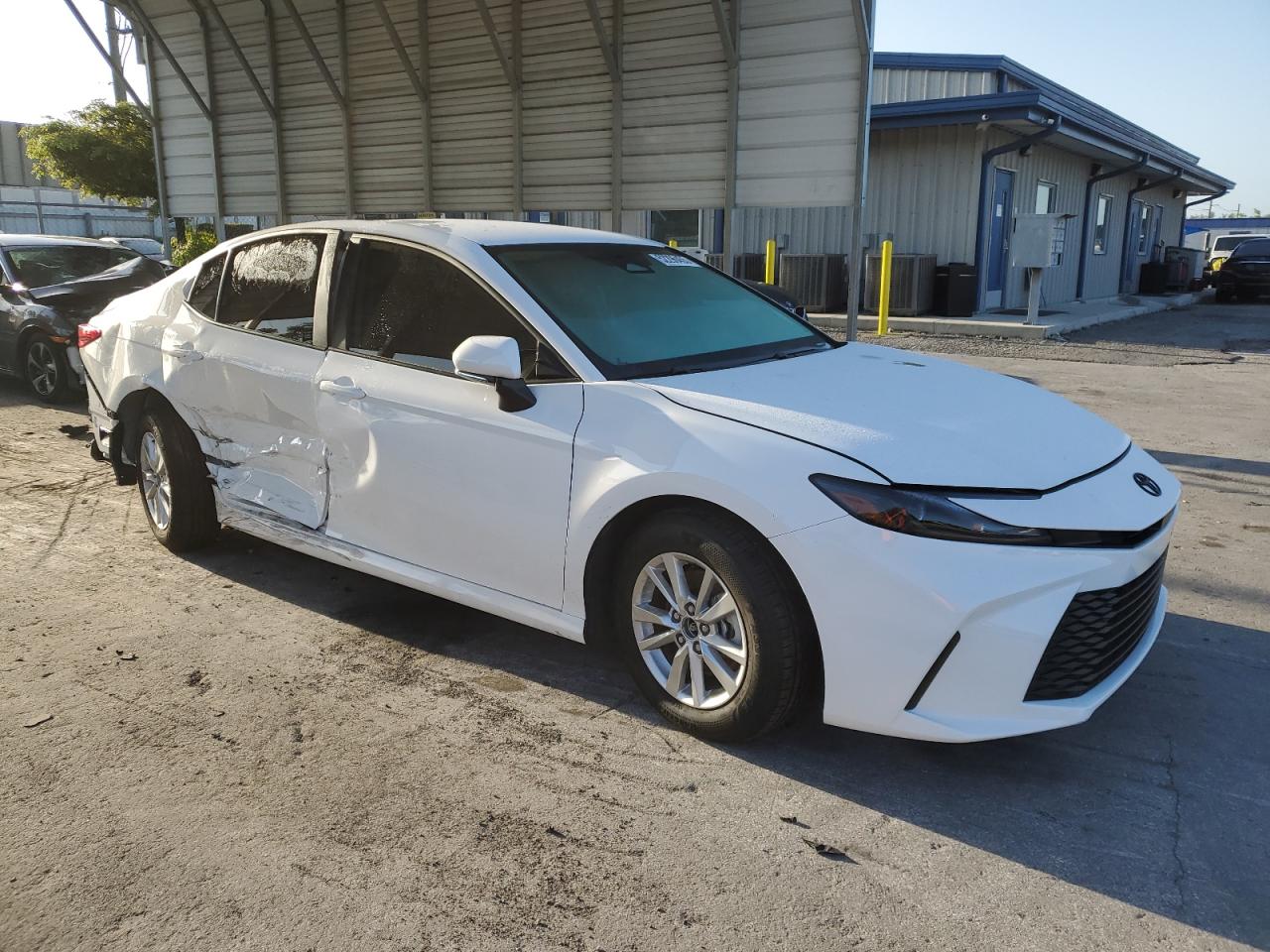 2025 TOYOTA CAMRY XSE — снимка 4