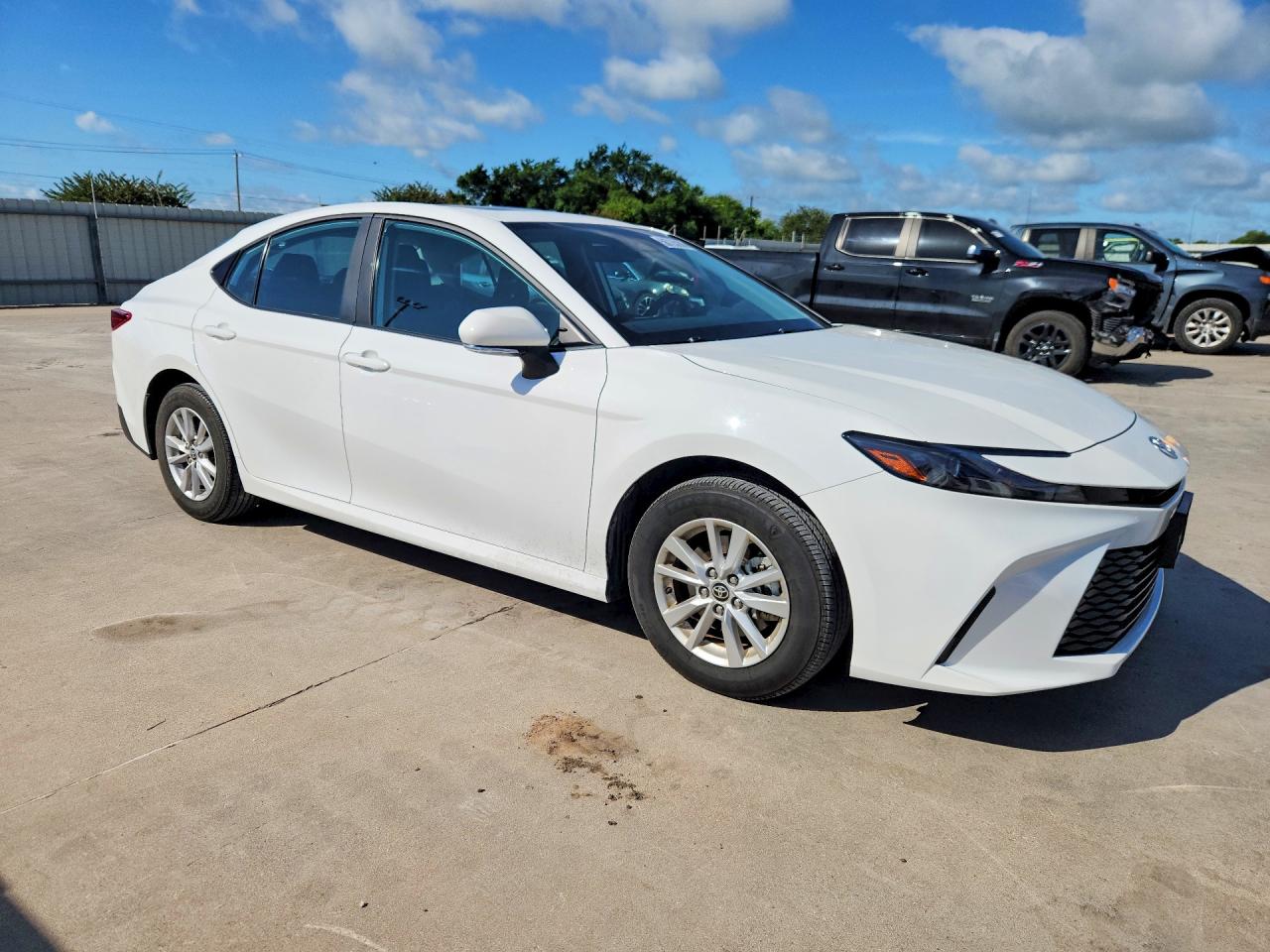 2025 TOYOTA CAMRY LE — снимка 4