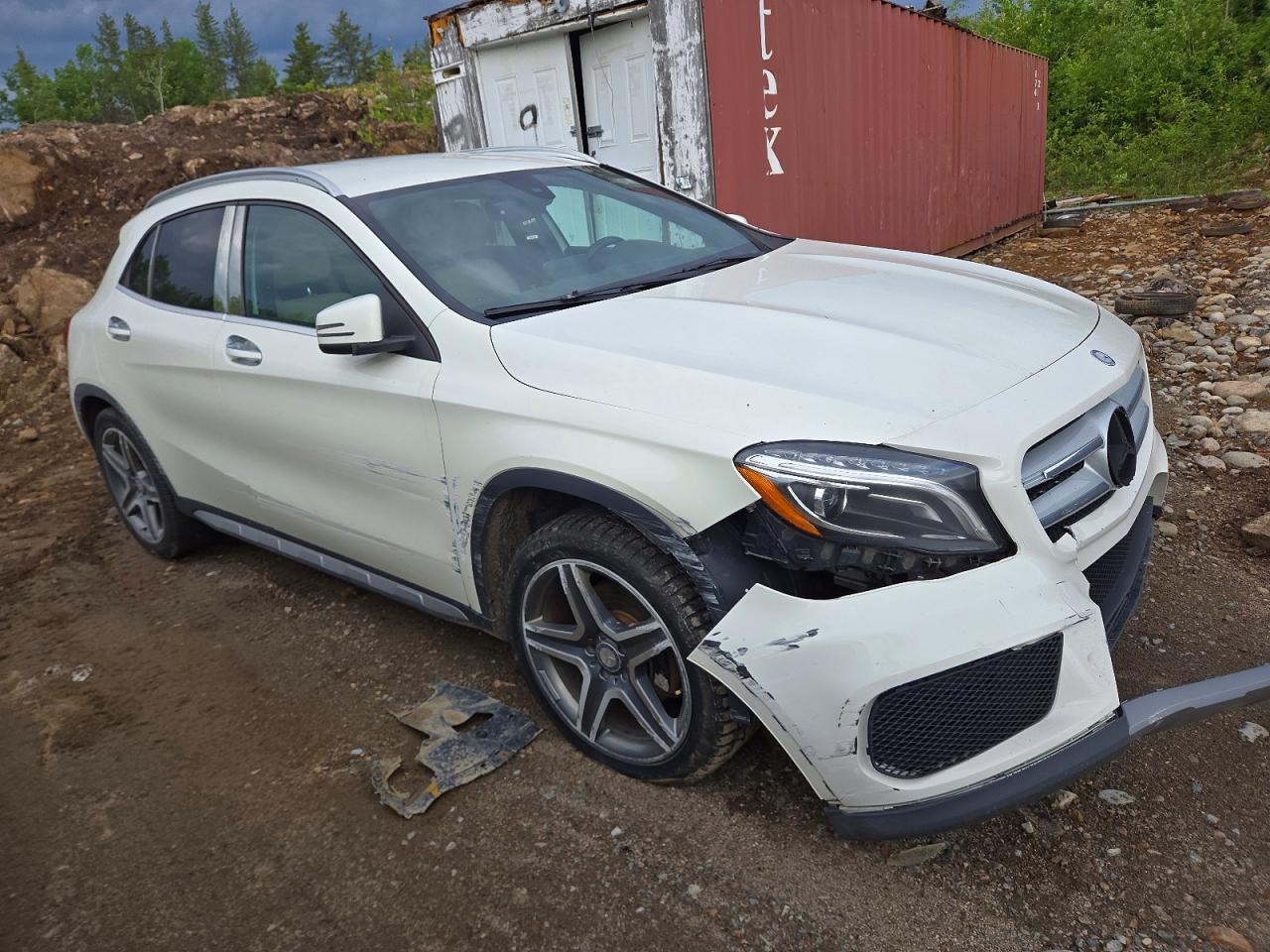 2016 MERCEDES-BENZ GLA 250 4MATIC — снимка 4
