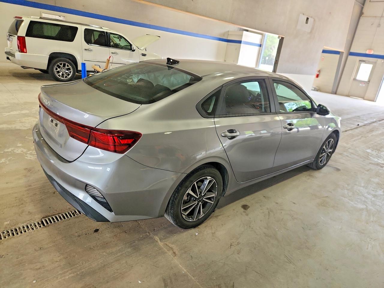 2023 KIA FORTE LXS — снимка 3
