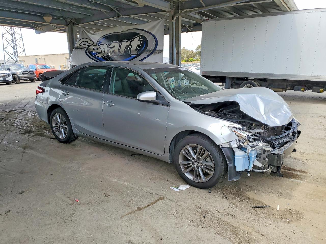 2017 TOYOTA CAMRY SE — снимка 4