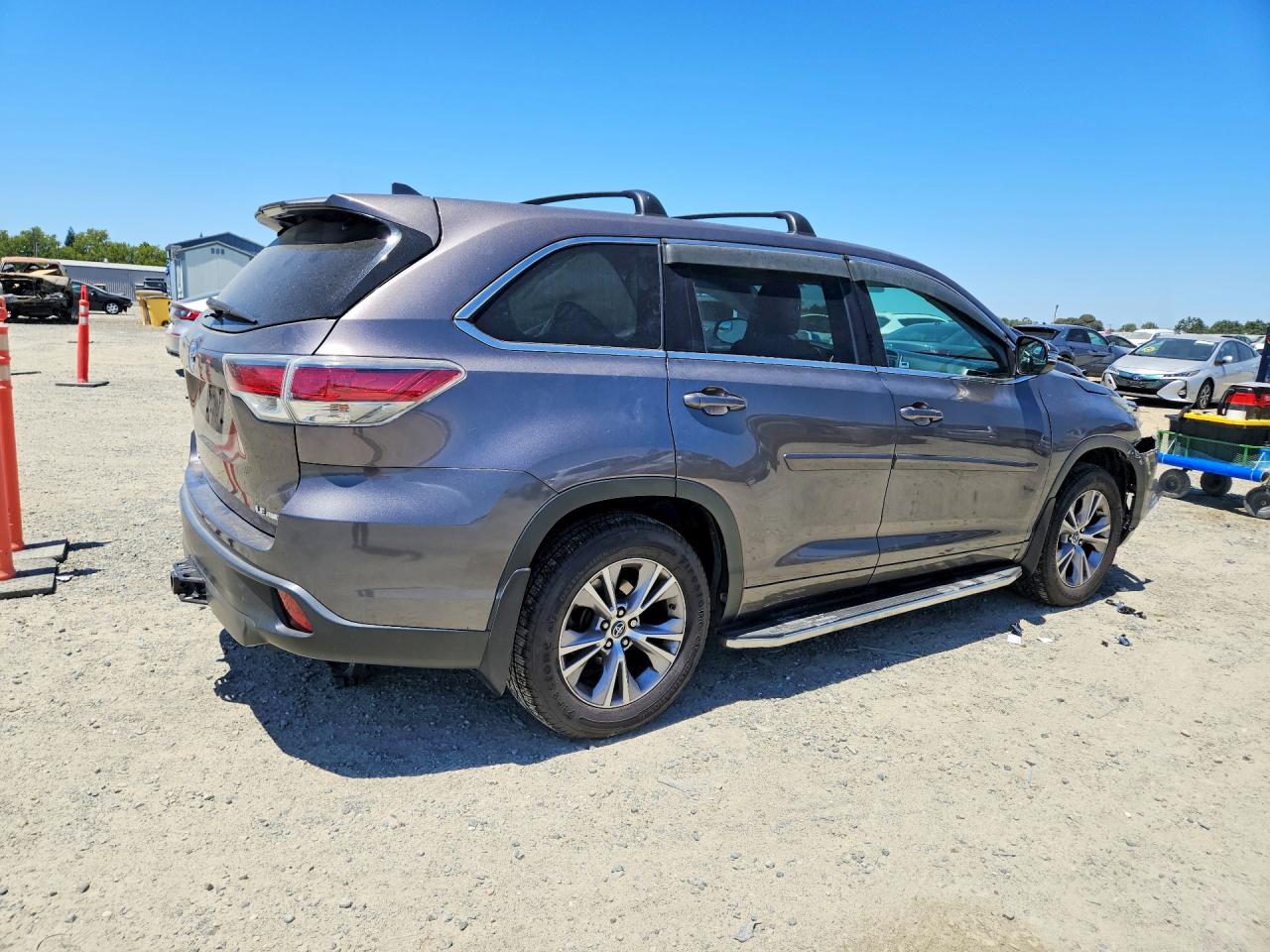 2016 TOYOTA HIGHLANDER LE PLUS — снимка 3
