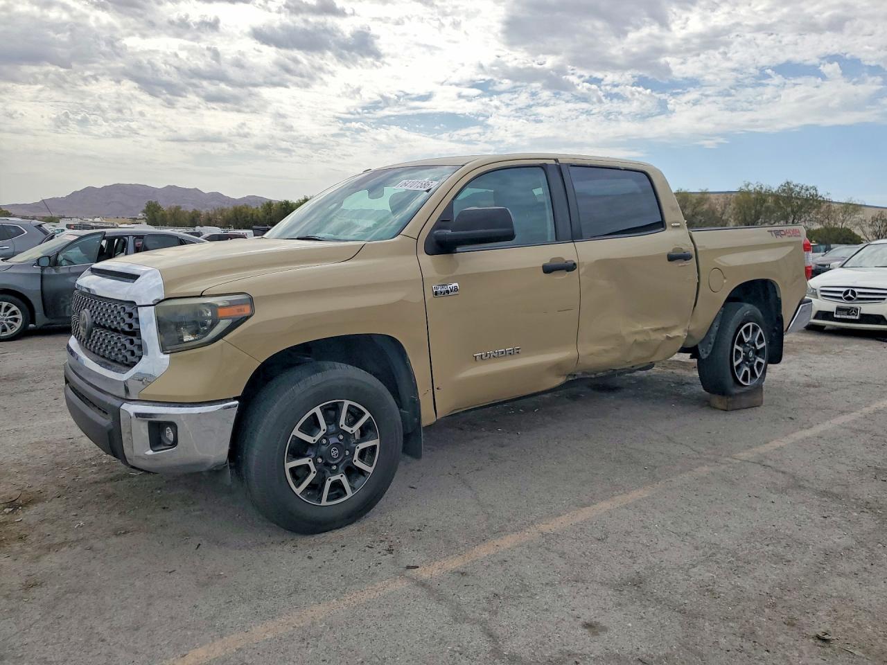 2019 TOYOTA TUNDRA SR5