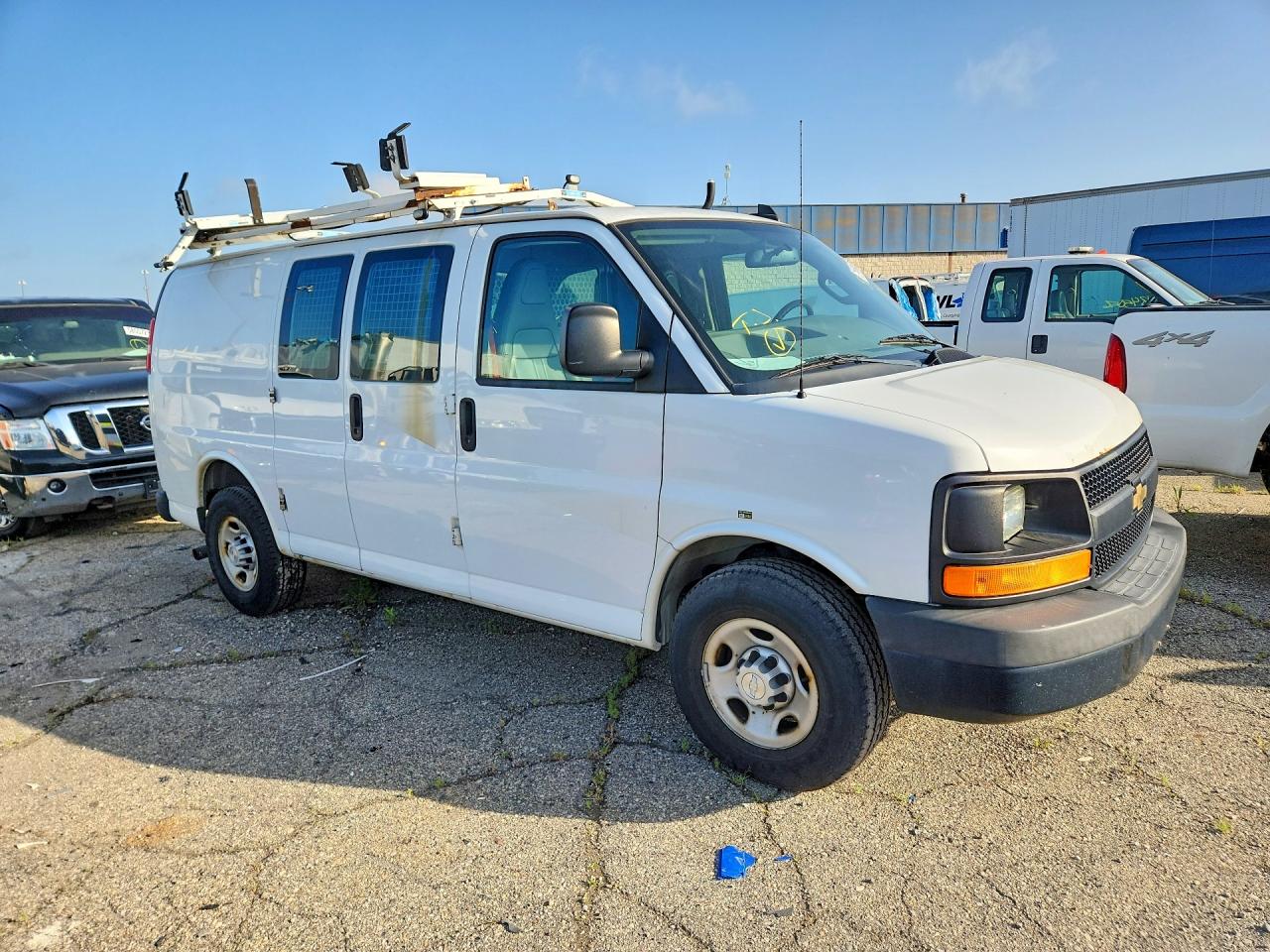 2016 CHEVROLET EXPRESS G2500 — снимка 4