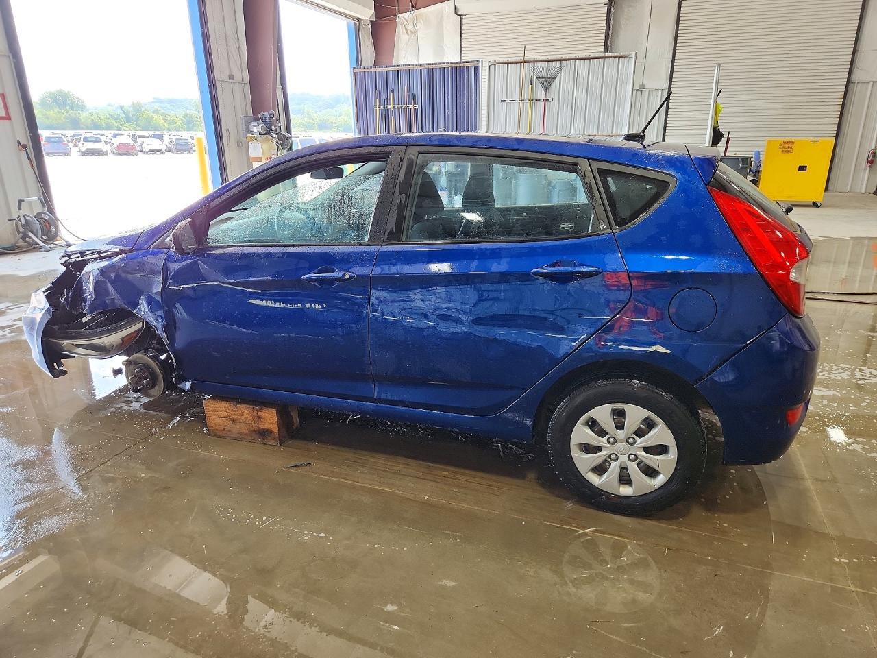 2016 HYUNDAI ACCENT SE — снимка 2