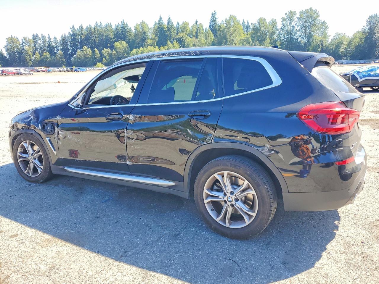 2021 BMW X3 XDRIVE30E — снимка 2
