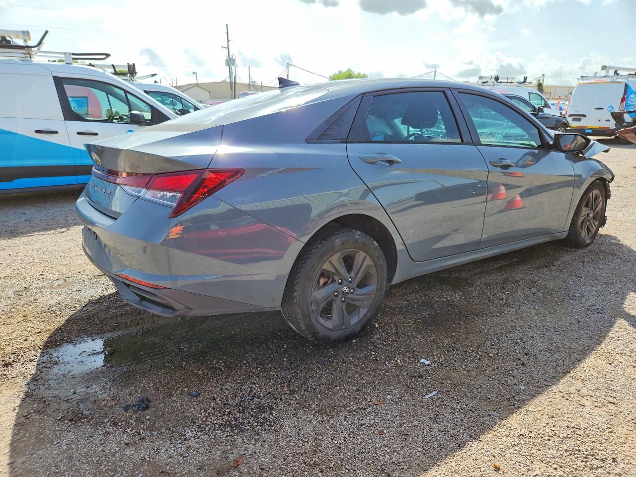 2021 HYUNDAI ELANTRA SEL — снимка 3