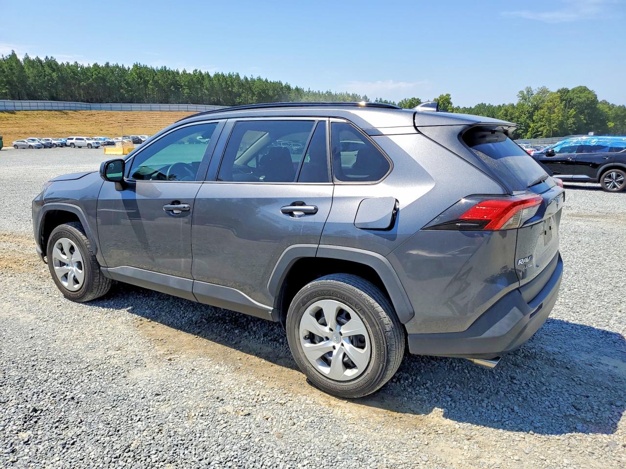 2021 TOYOTA RAV4 LE — снимка 2