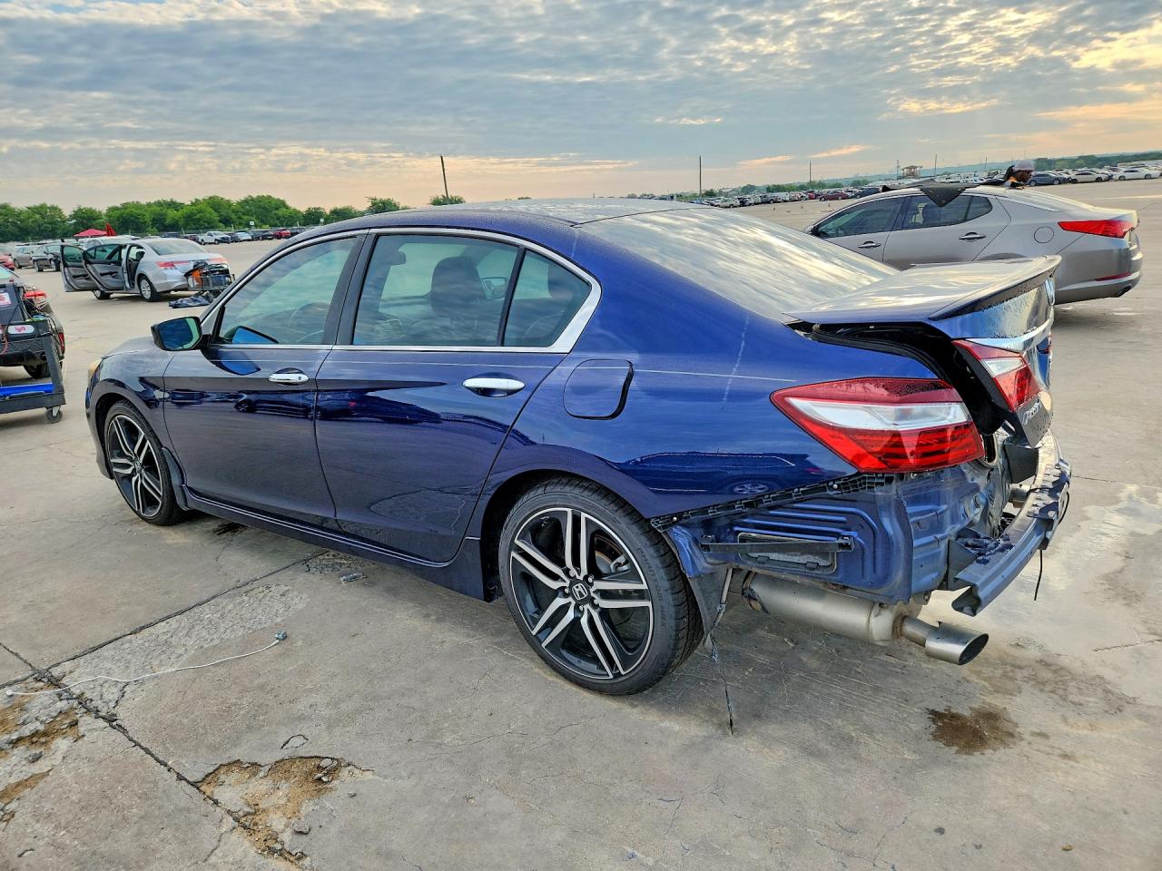 2017 HONDA ACCORD SPORT SPECIAL EDITION — снимка 2