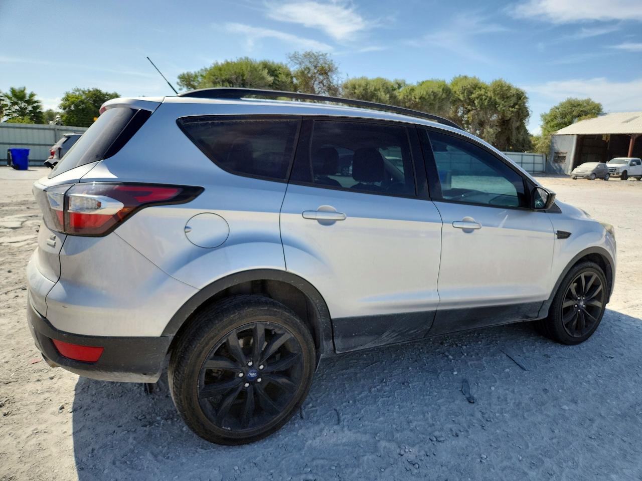 2017 FORD ESCAPE SE — снимка 3