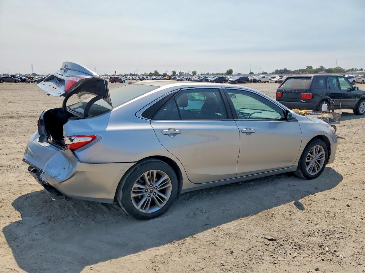 2017 TOYOTA CAMRY SE — снимка 3