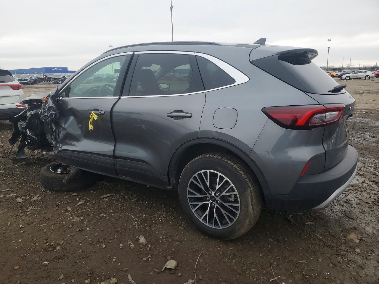 2026 FORD ESCAPE — снимка 2