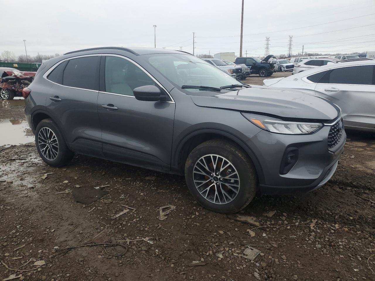 2026 FORD ESCAPE — снимка 4