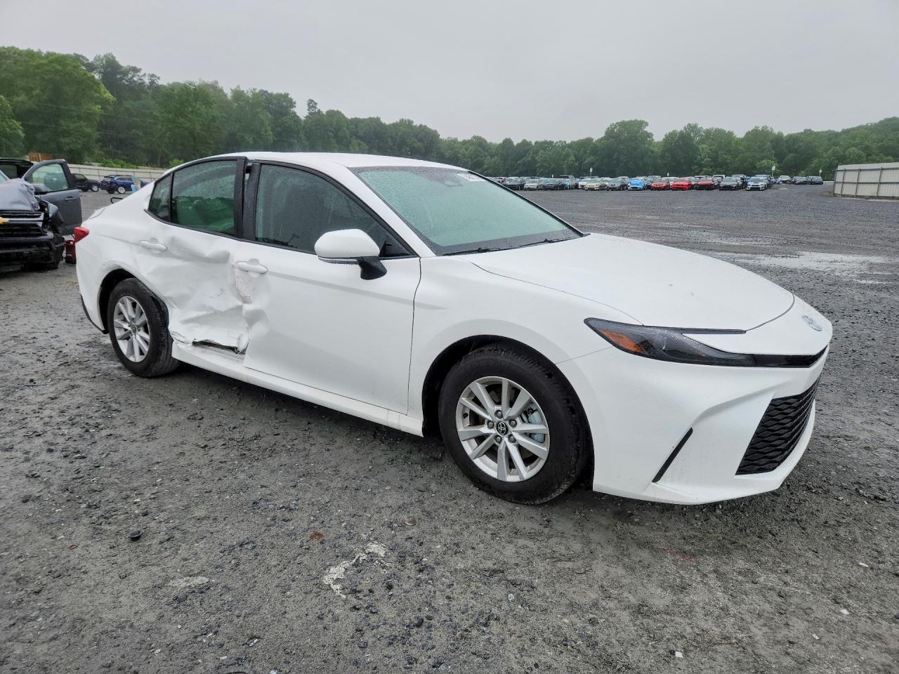 2025 TOYOTA CAMRY LE — снимка 4