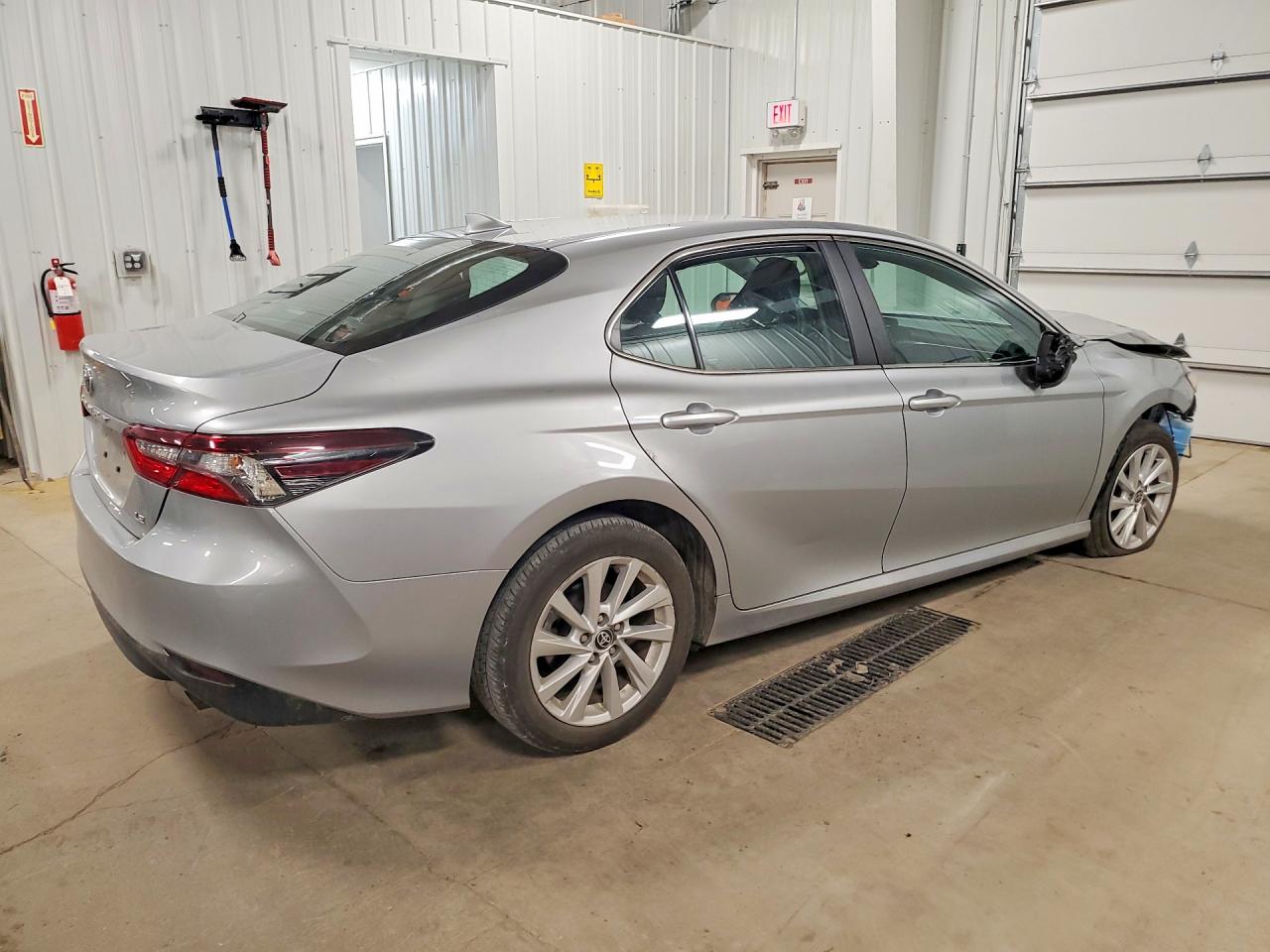 2023 TOYOTA CAMRY LE — снимка 3