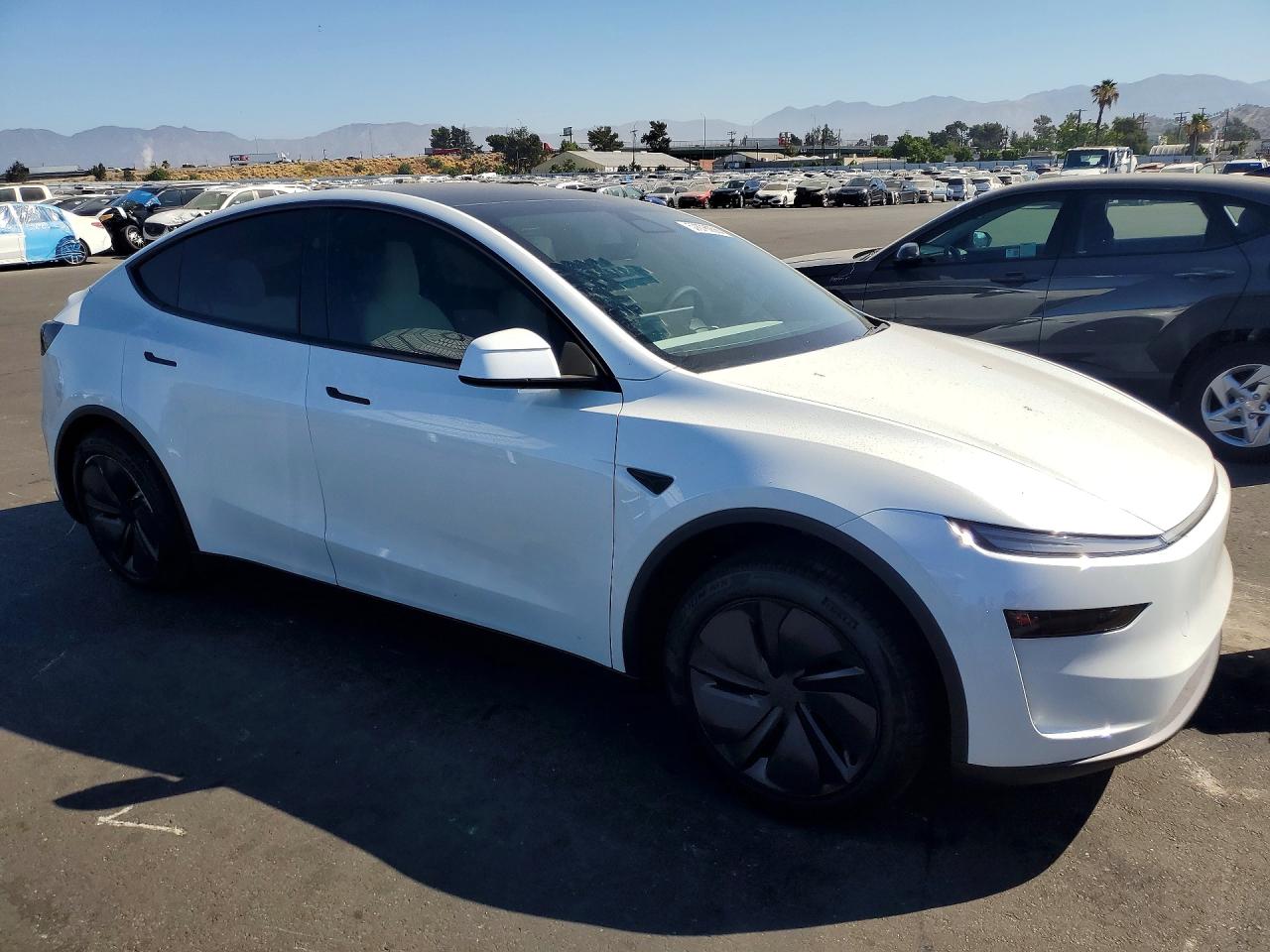 2026 TESLA MODEL Y — снимка 4