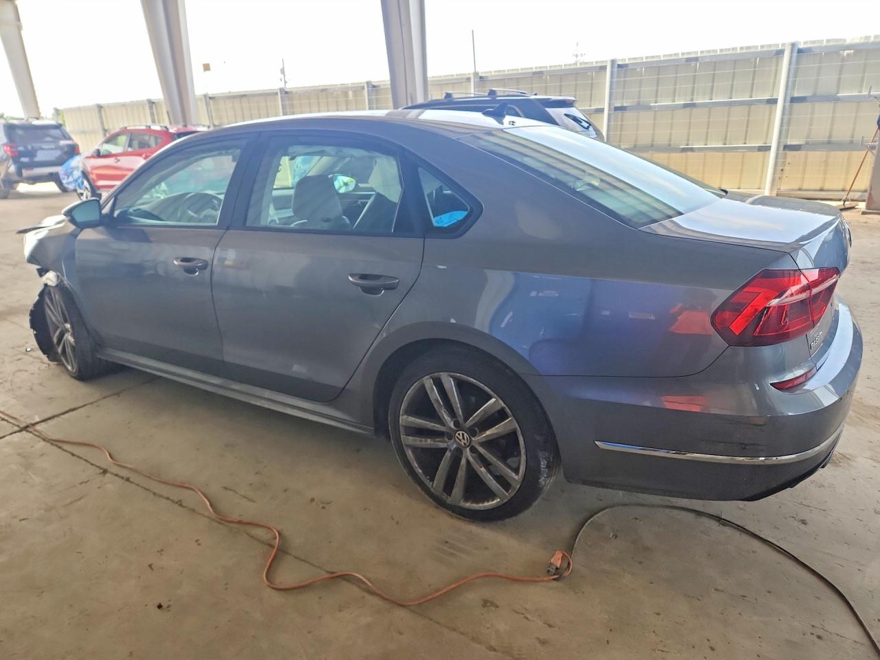 2018 VOLKSWAGEN PASSAT S — снимка 2