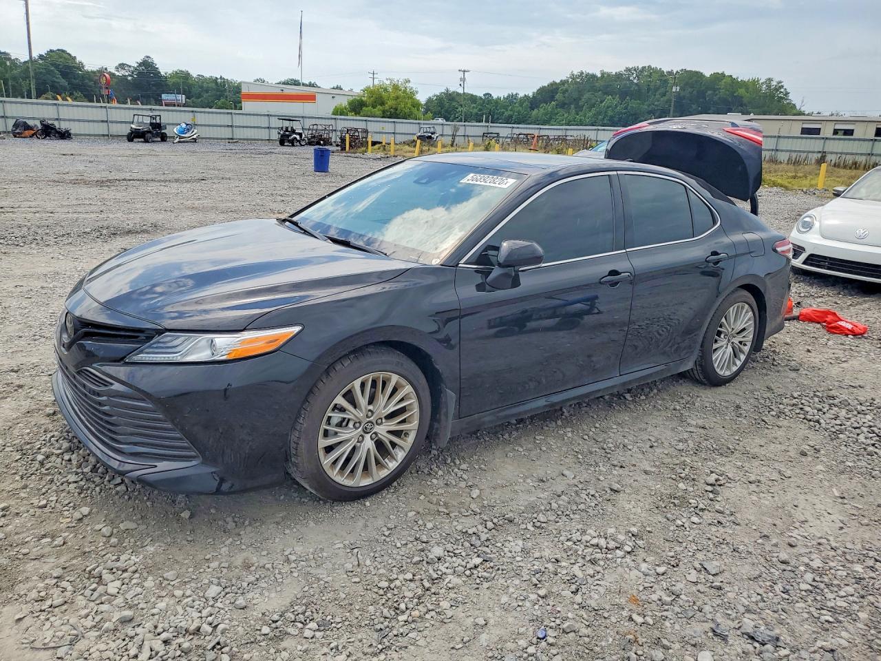 2019 TOYOTA CAMRY XLE
