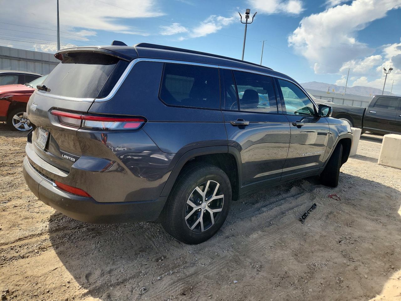 2024 JEEP GRAND CHEROKEE L LIMITED — снимка 3