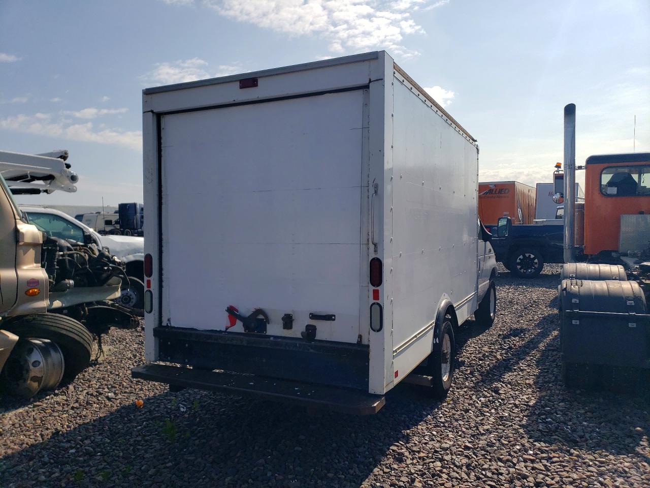 2015 FORD ECONOLINE E350 E350 SUPER DUTY CUTAWAY VAN — снимка 3