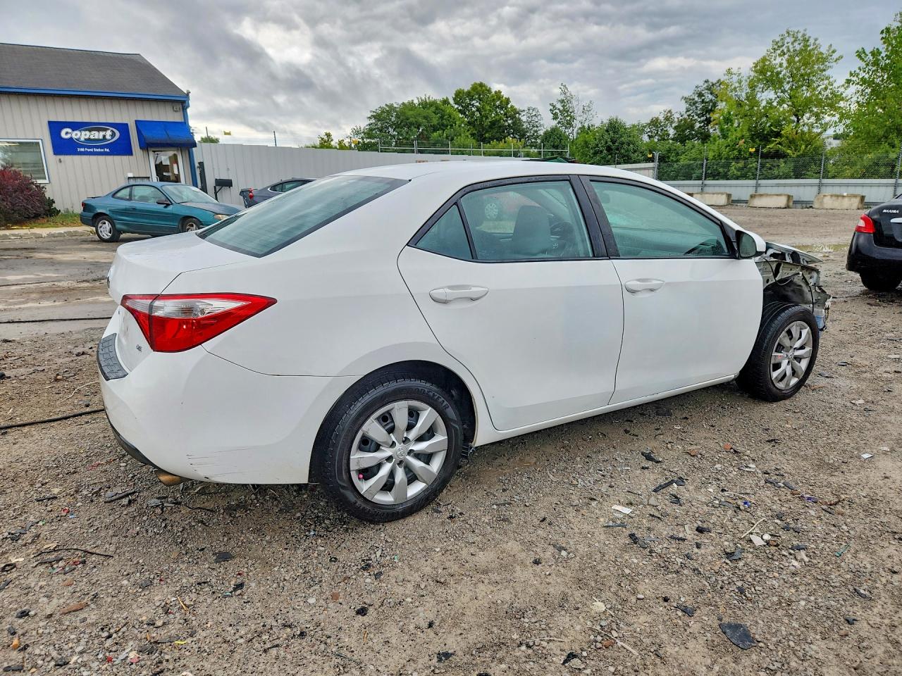 2015 TOYOTA COROLLA LE — снимка 3