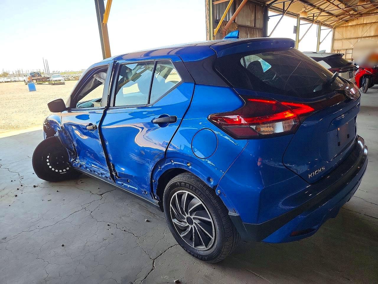 2021 NISSAN KICKS S — снимка 2