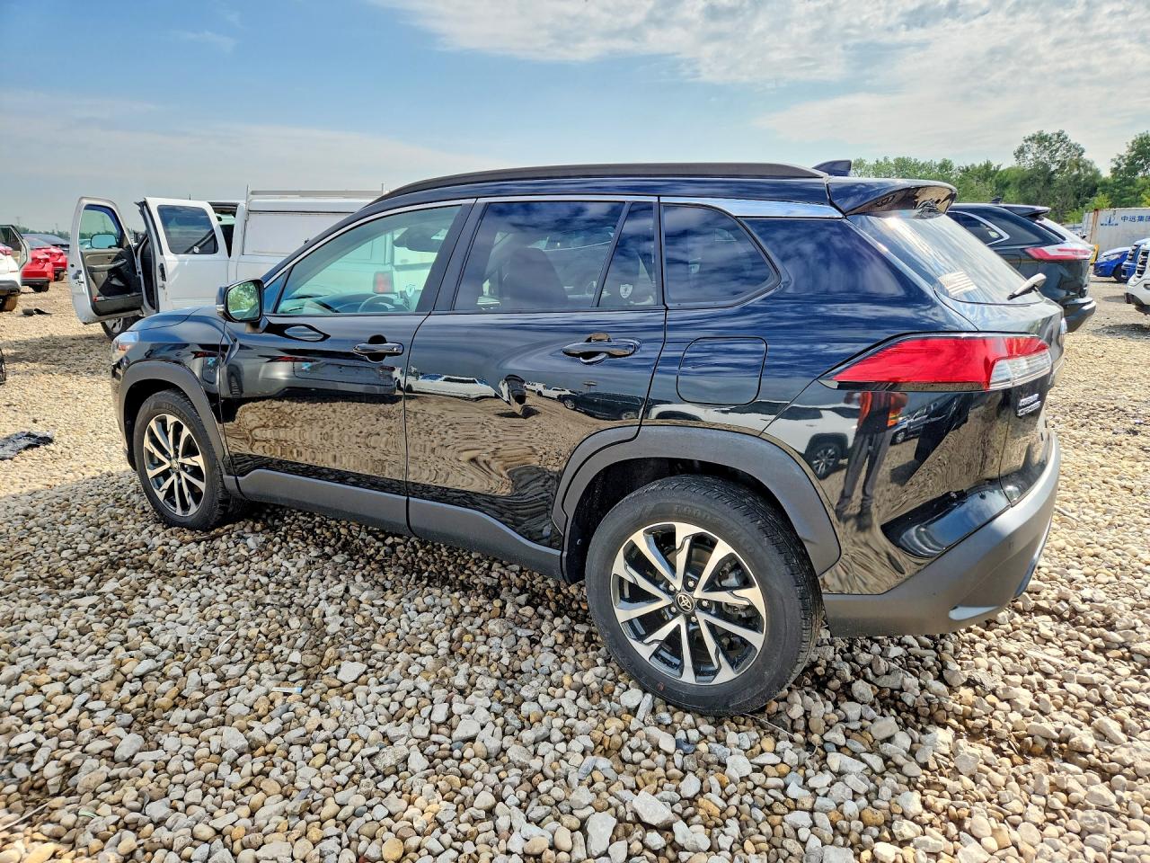 2022 TOYOTA COROLLA CROSS XLE — снимка 2