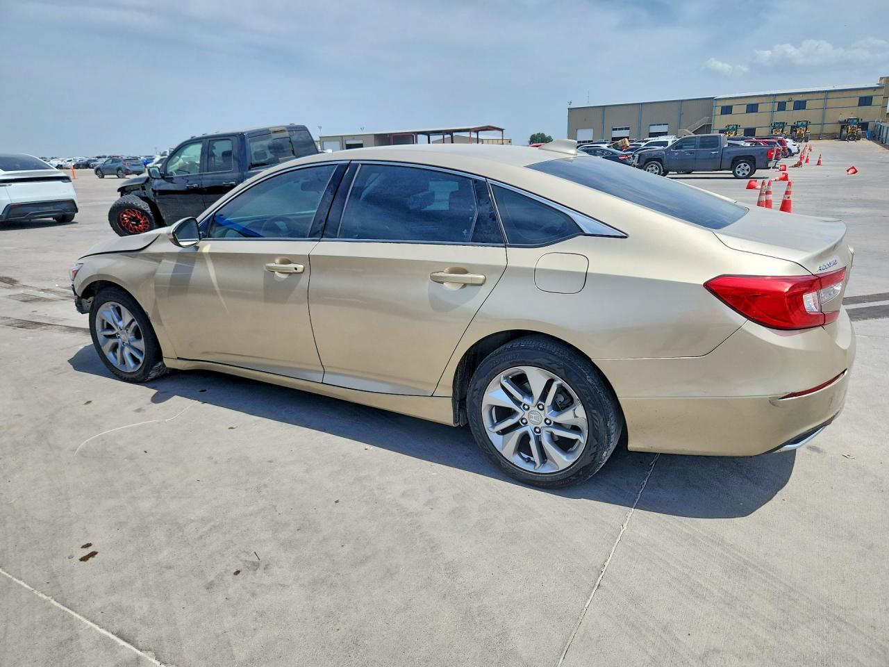 2019 HONDA ACCORD LX — снимка 2