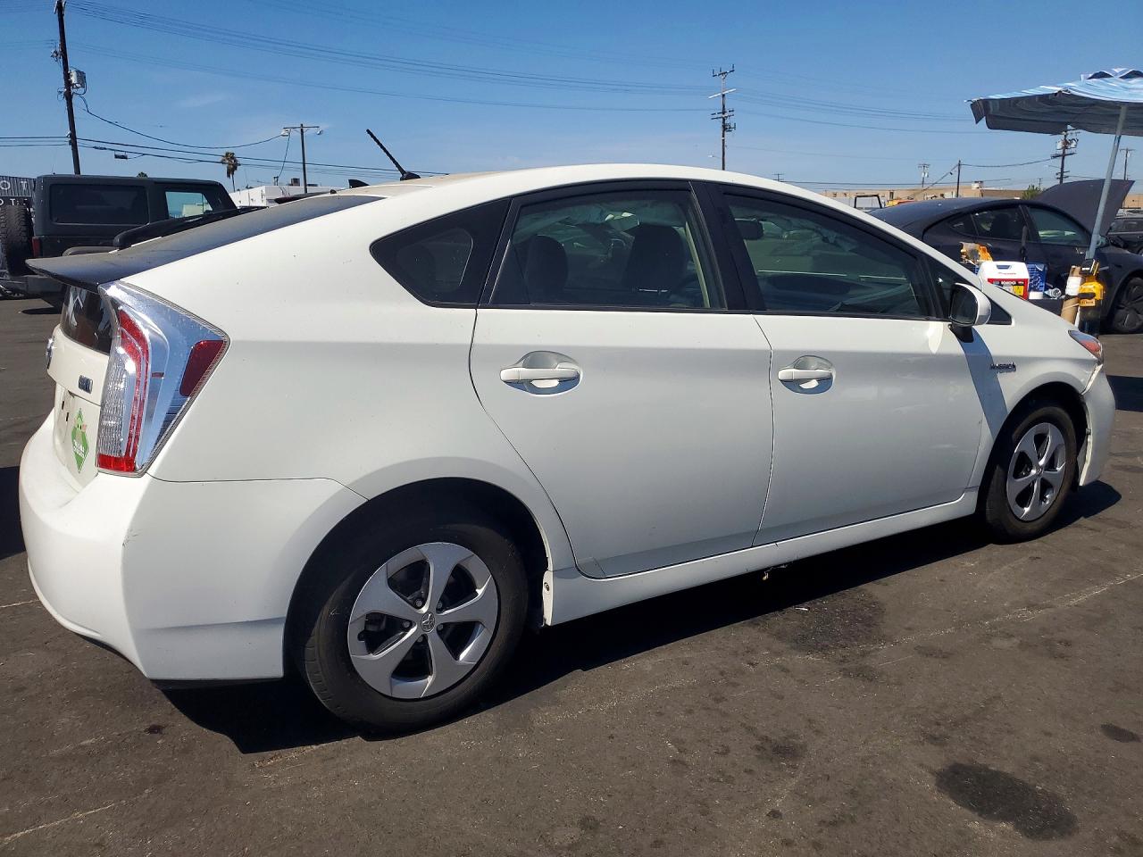 2015 TOYOTA PRIUS TWO — снимка 3