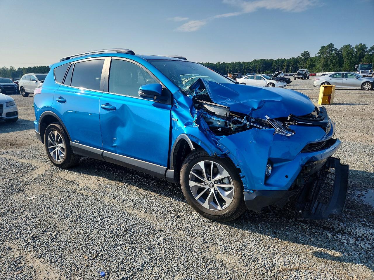 2018 TOYOTA RAV4 HYBRID XLE — снимка 4