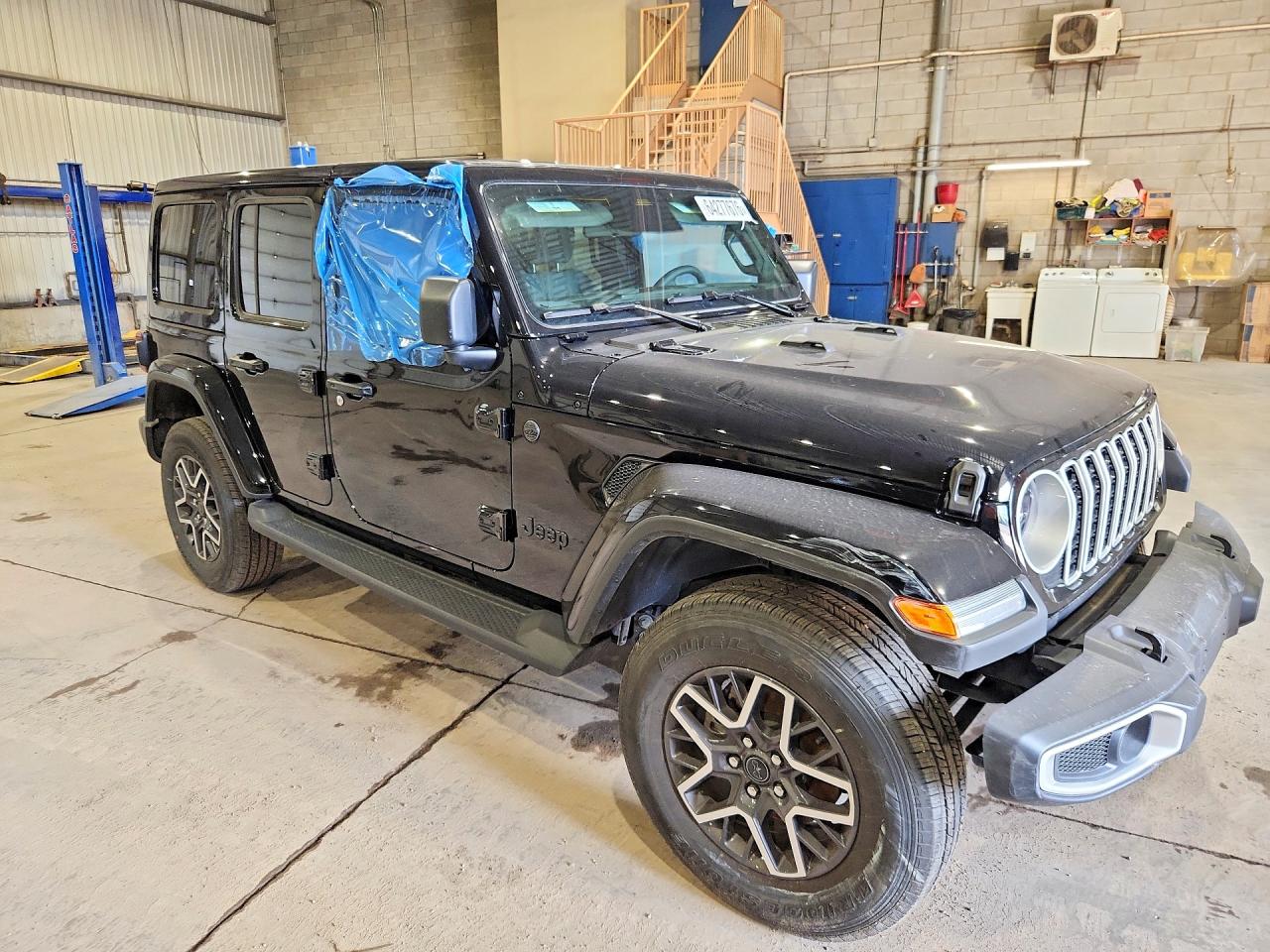 2026 JEEP WRANGLER SAHARA — снимка 4