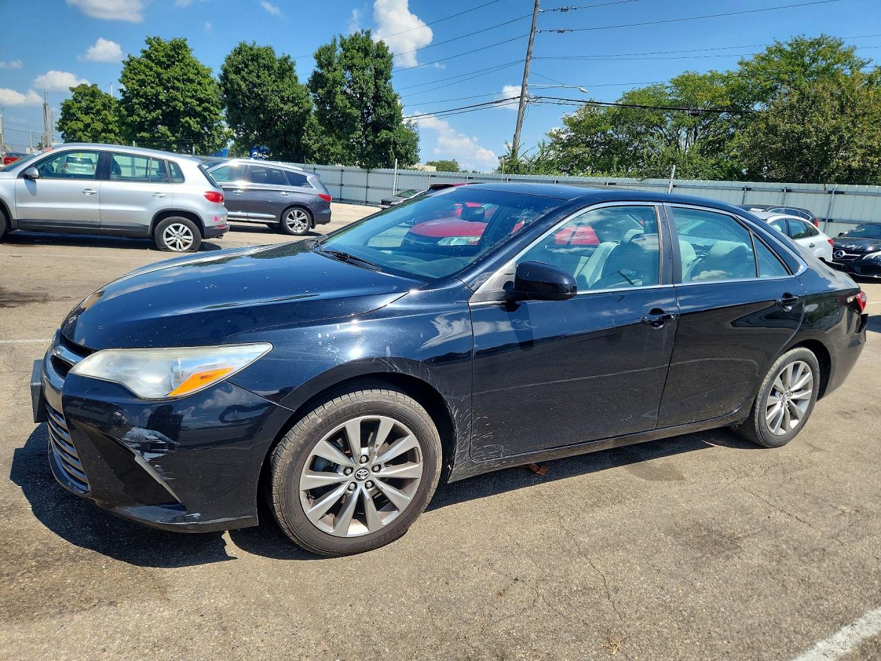 2017 TOYOTA CAMRY XLE