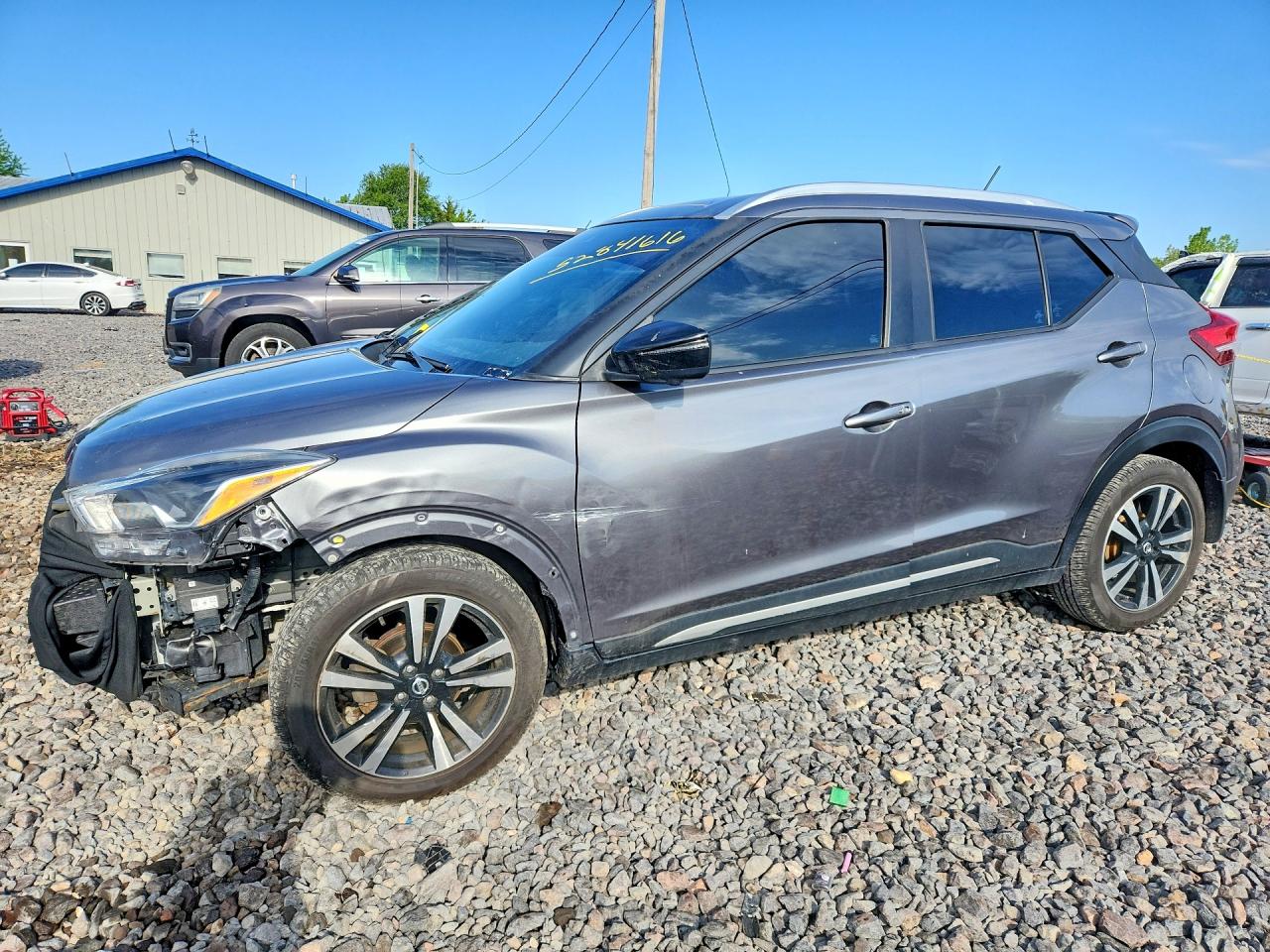 2020 NISSAN KICKS SR