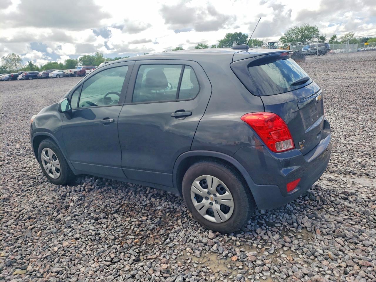 2019 CHEVROLET TRAX LS — снимка 2