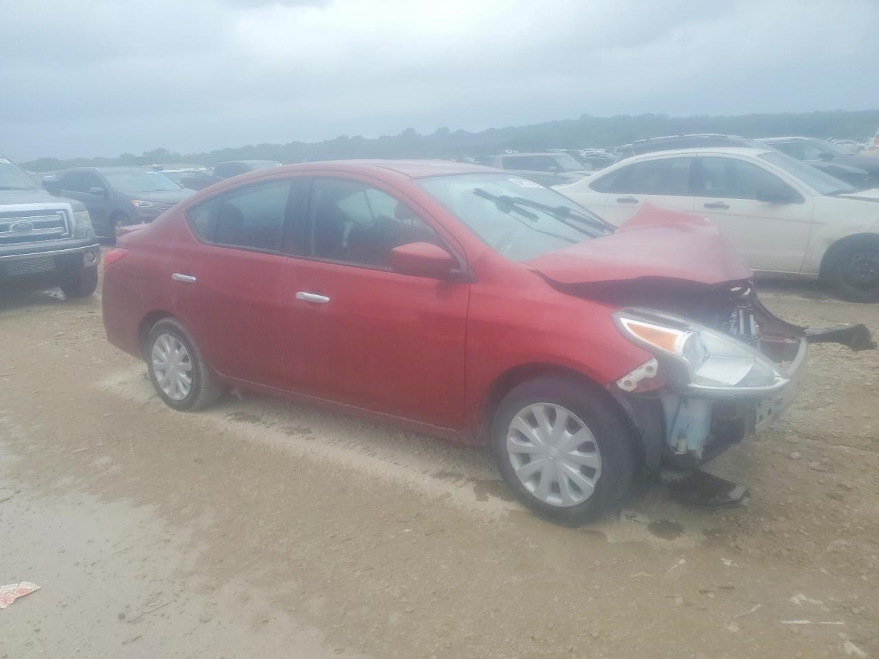 2019 NISSAN VERSA SV — снимка 4