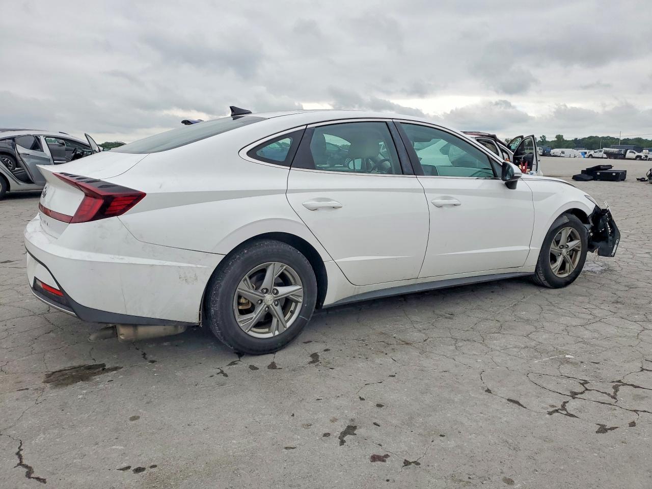 2023 HYUNDAI SONATA SE — снимка 3