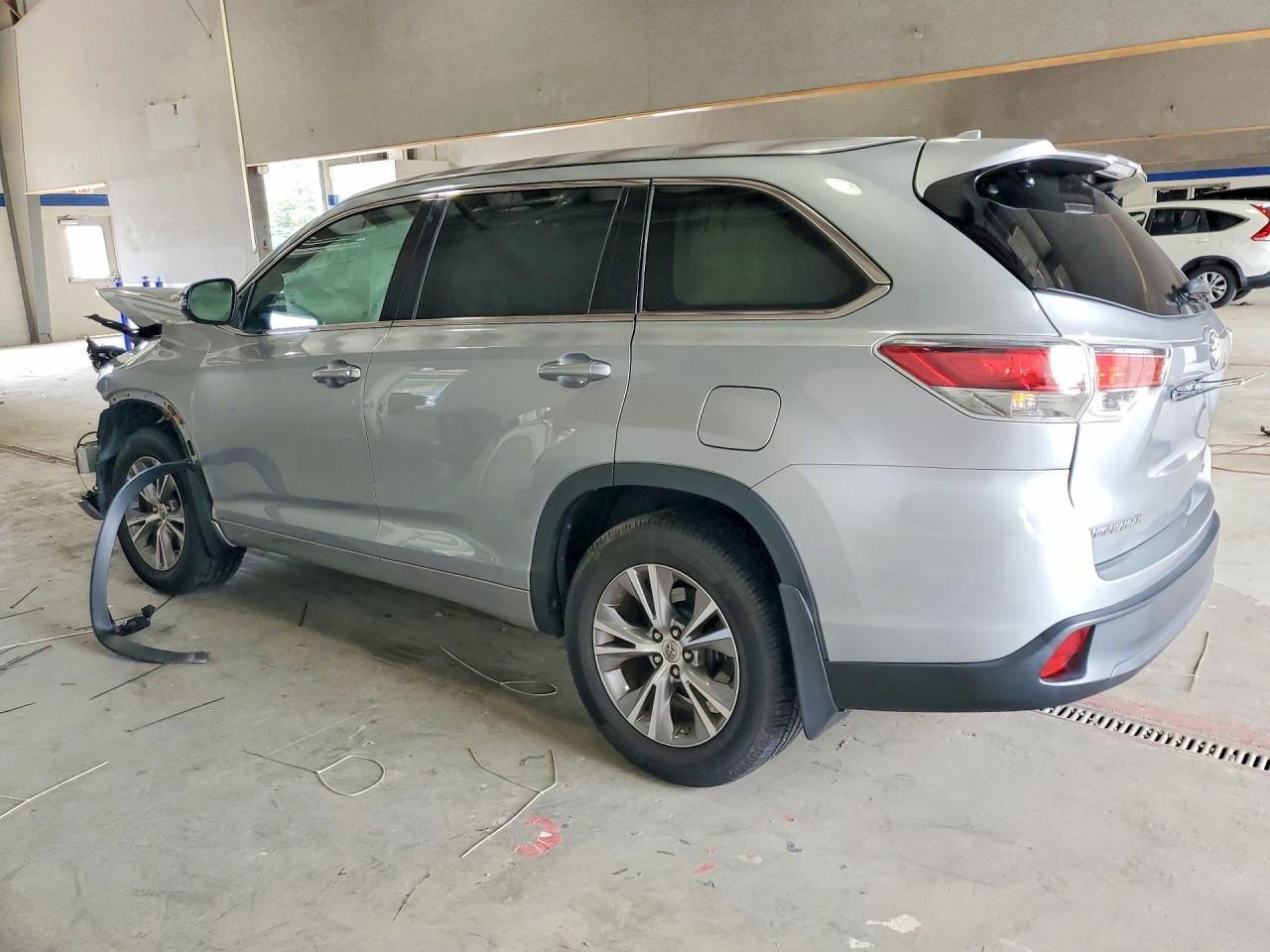2015 TOYOTA HIGHLANDER XLE — снимка 2
