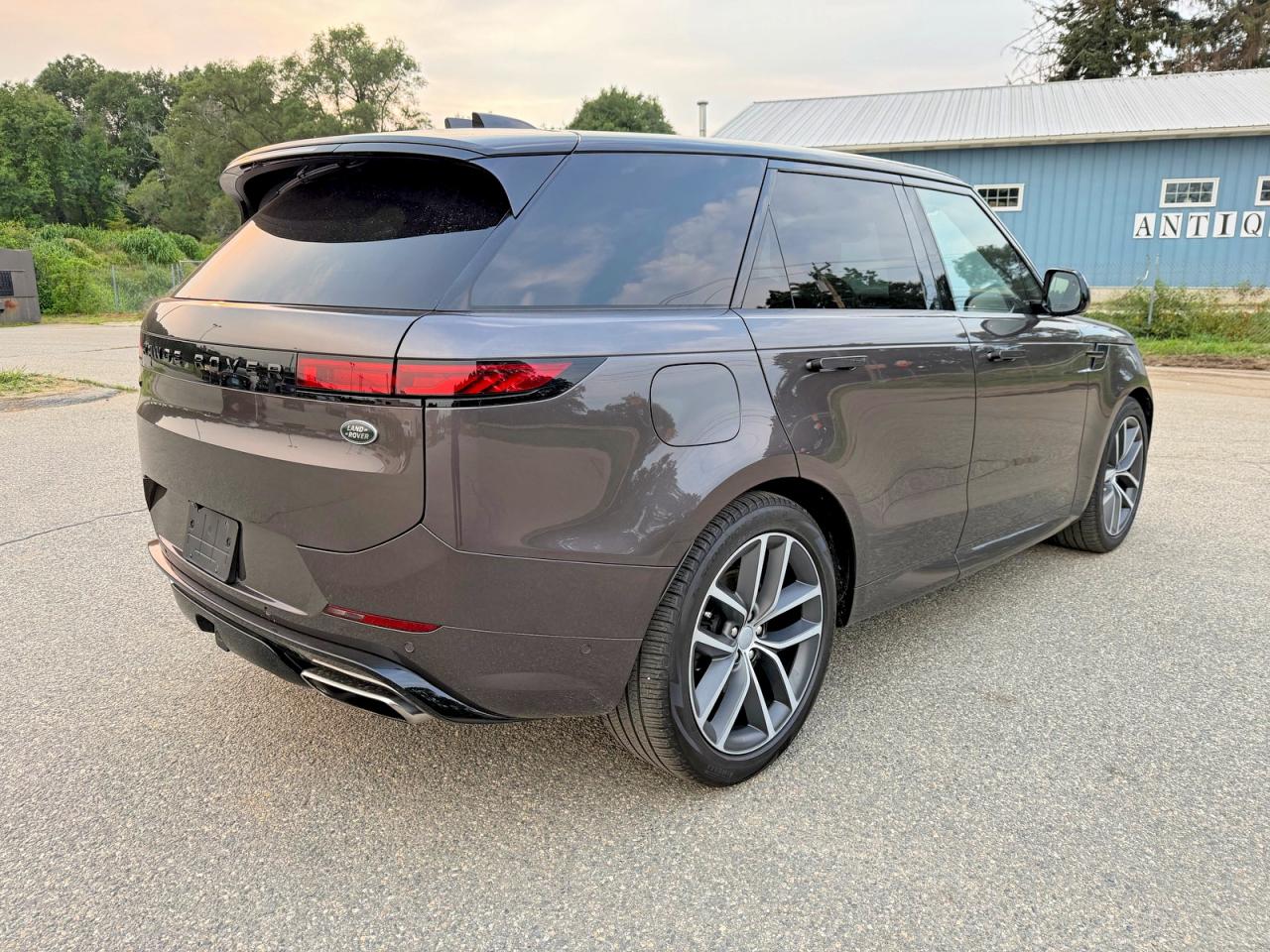 2023 LAND ROVER RANGE ROVER SPORT DYNAMIC SE — снимка 4