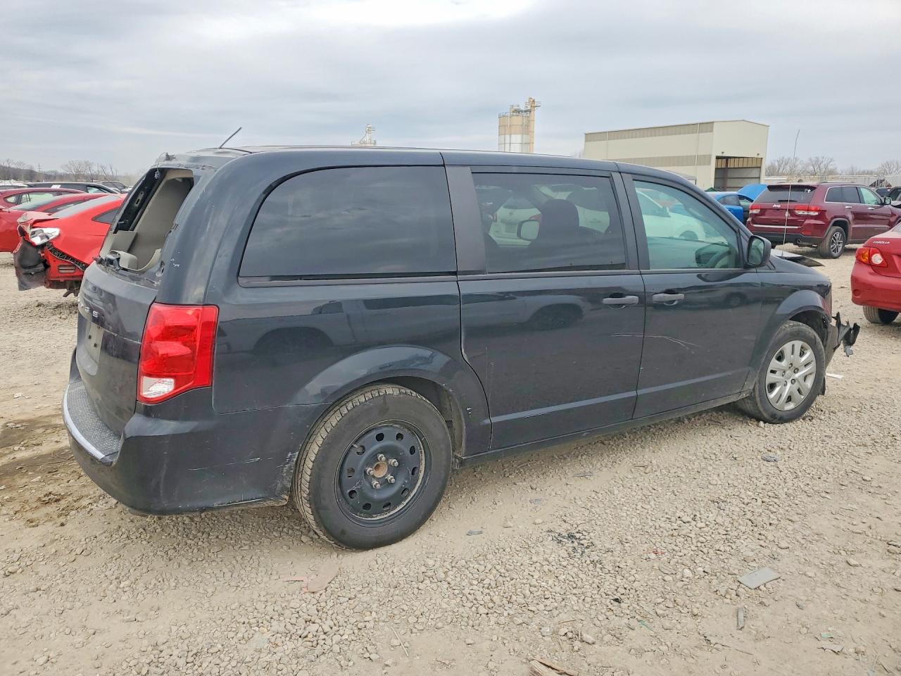 2020 DODGE GRAND CARAVAN SE — снимка 3