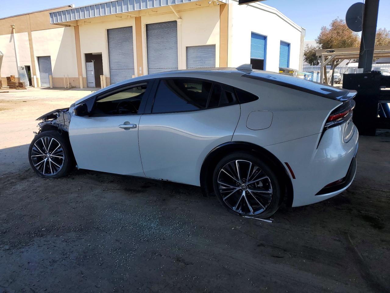 2024 TOYOTA PRIUS XLE — снимка 2