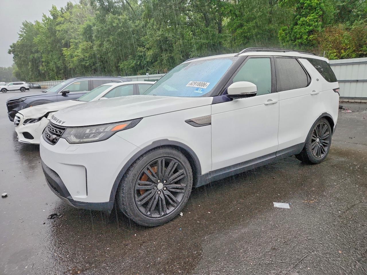 2017 LAND ROVER DISCOVERY SE