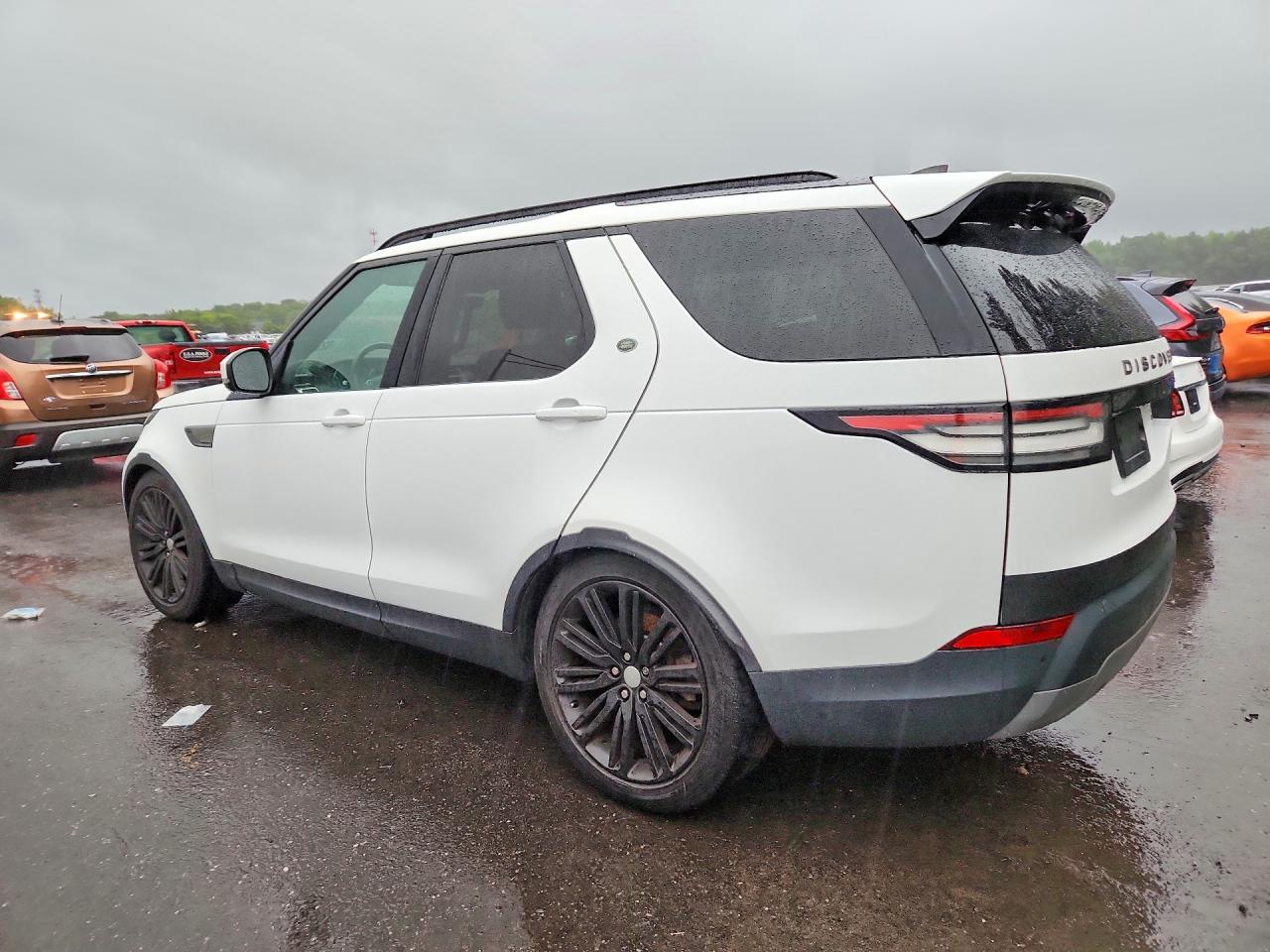 2017 LAND ROVER DISCOVERY SE — снимка 2