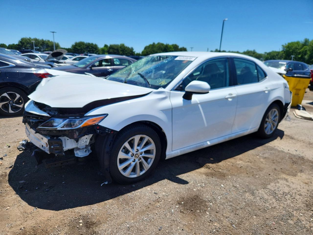 2022 TOYOTA CAMRY LE